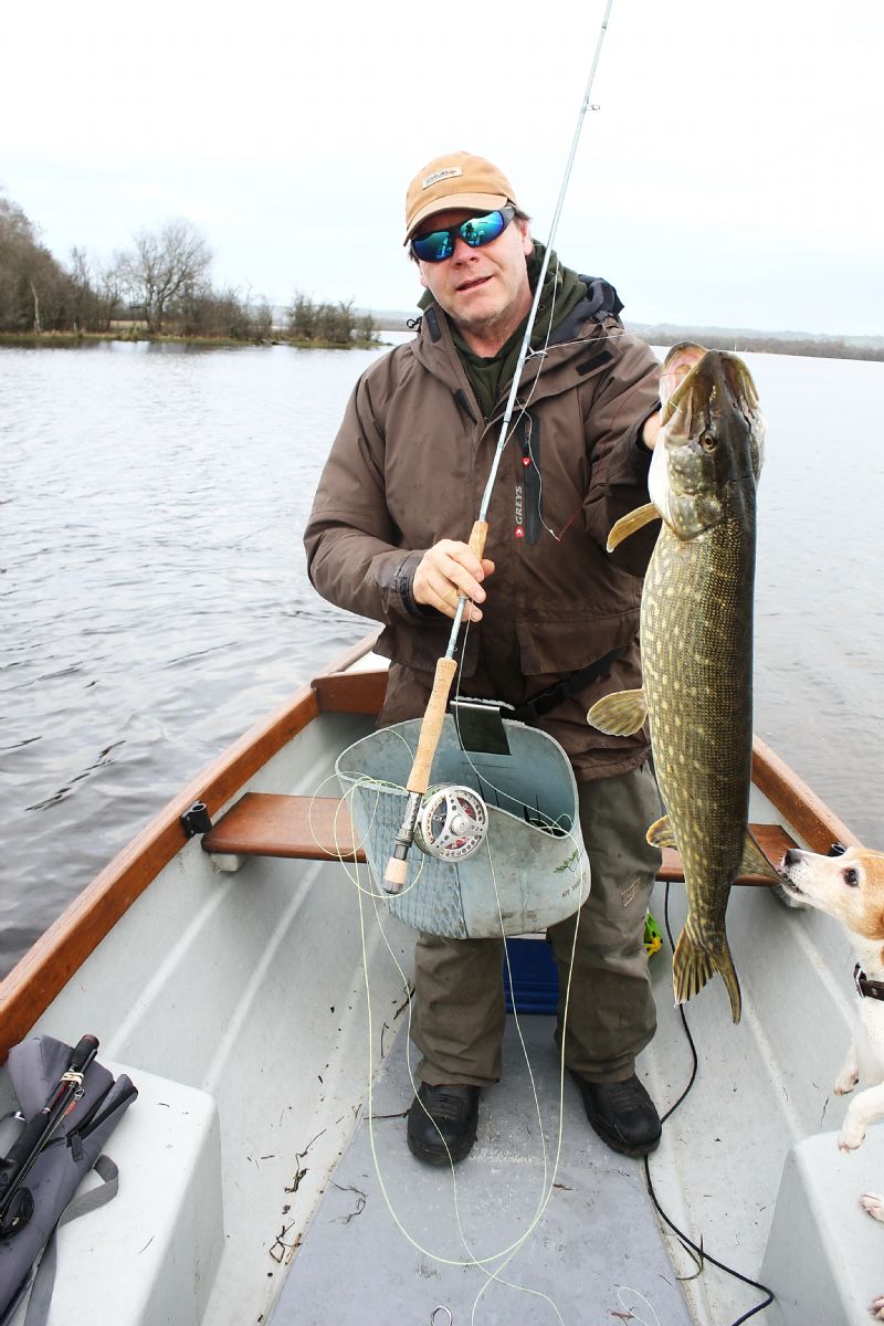 Shakespeare Agility 2 XPS 9' 10# Terry's Travels, pike on the fly